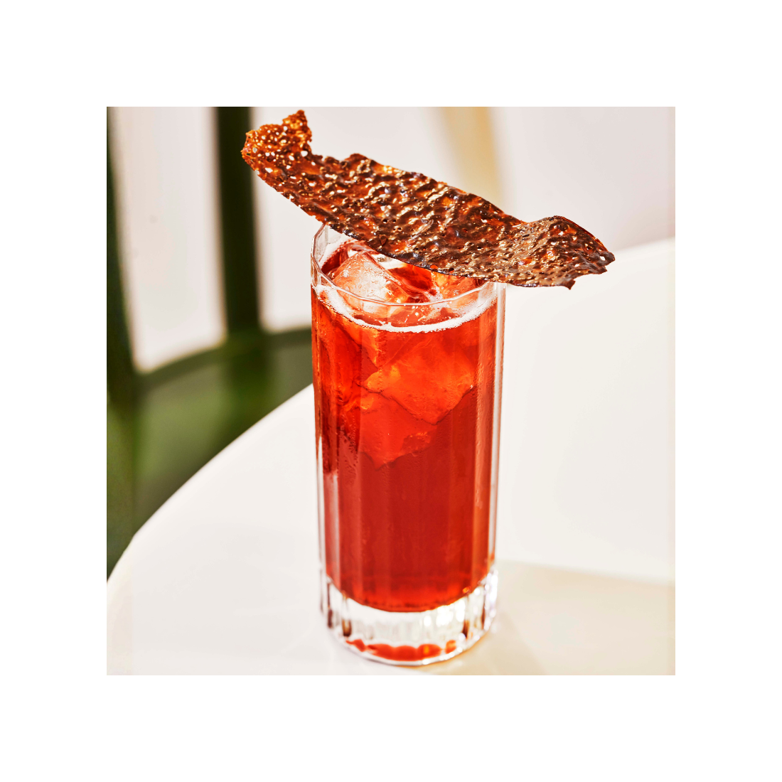Liqueur IZARRA Verte sous étui 40% - 70cl Izarra
