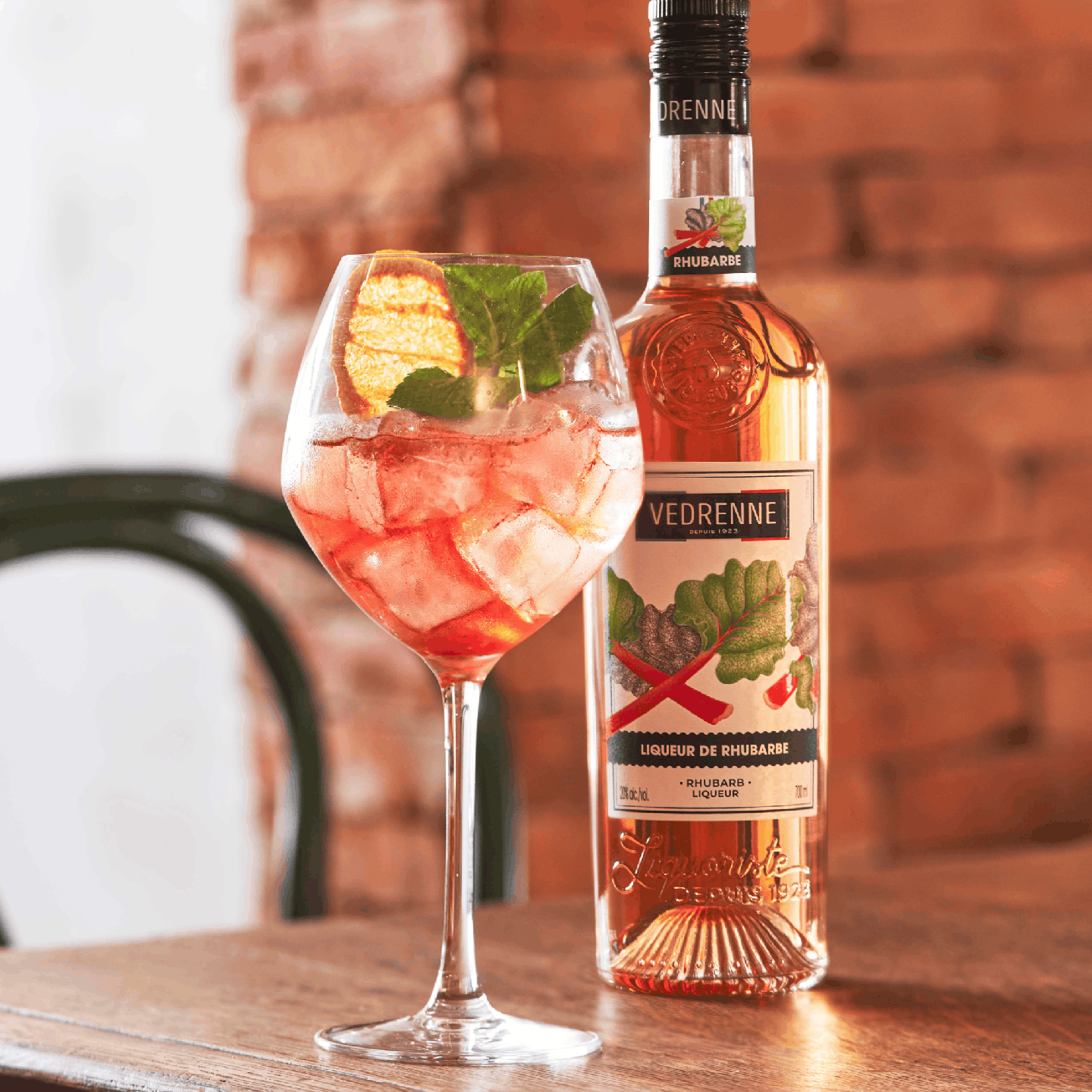 VEDRENNE Rhubarb Liqueur 20% - 70cl
