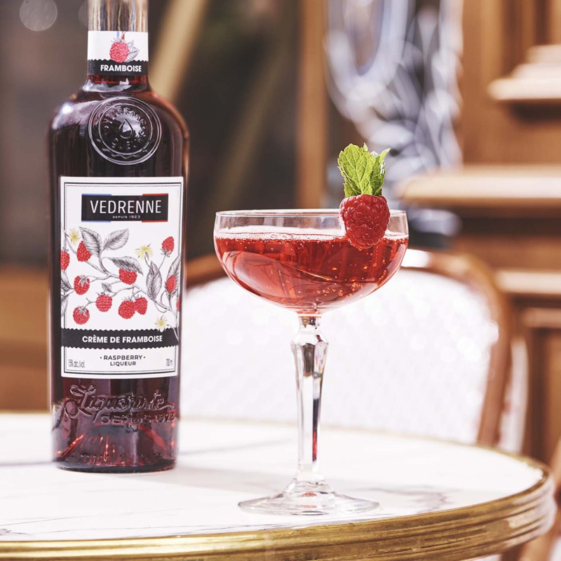 BERRIES & BUBBLES